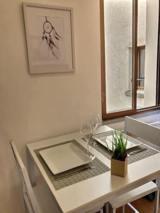 Studio Vue Sur La Roche, Au Calme Moustiers #1 Διαμέρισμα Εξωτερικό φωτογραφία
